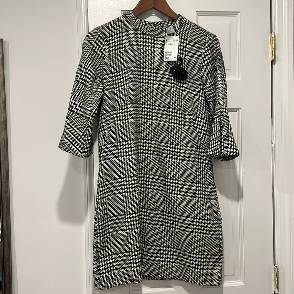 H&M dress  ***Brand new”